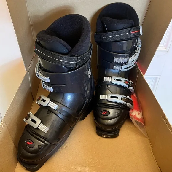 Nordica | Shoes | Nordica F4nibmens Ski Boots Size 265 35mm  display picture 1